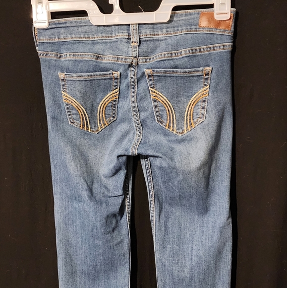 Hollister Tween jeans - Picture 1 of 3
